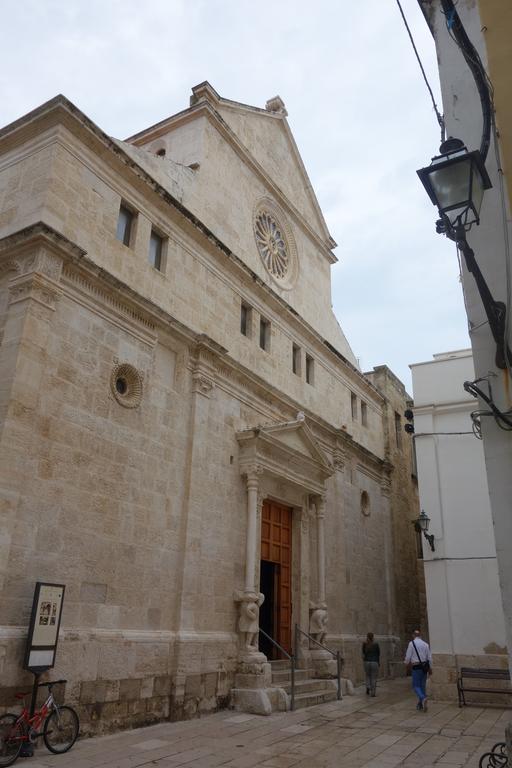 B&B Al Duomo Mola di Bari Εξωτερικό φωτογραφία